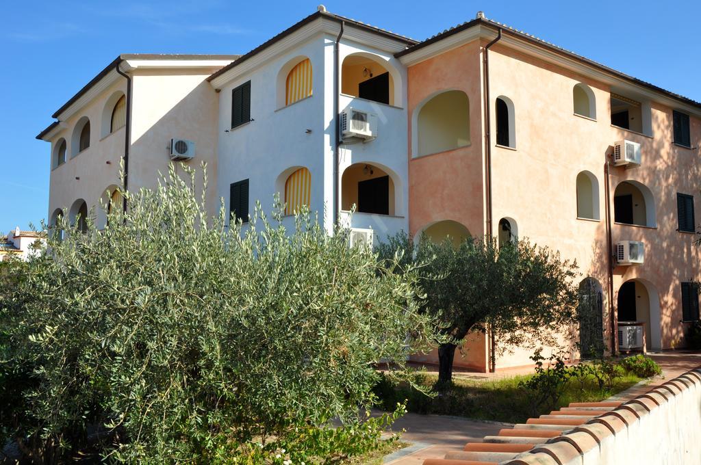Residence Il Borgo Orosei Exteriör bild